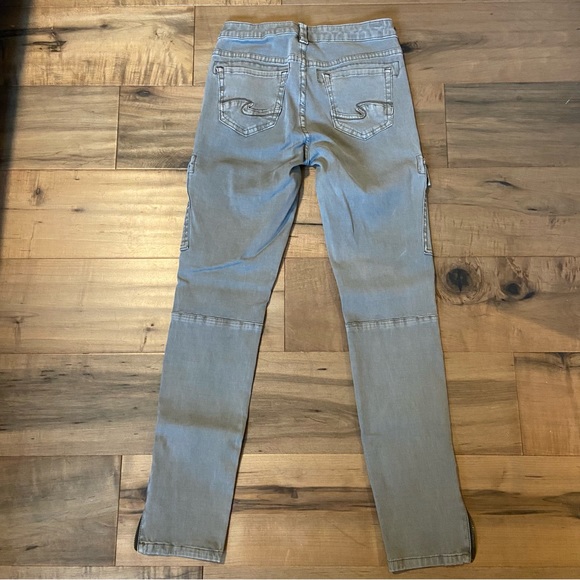 Silver Brand Skinny Cargo Jeans - Picture 3 of 6